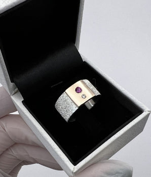 Sterling Silver and 14k gold ring Classic with a ruby ​​and a diamond