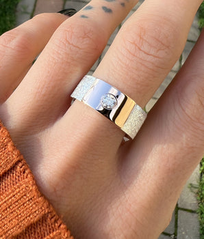 Sterling Silver and 14K gold ring Classic with a diamond 0.16ct