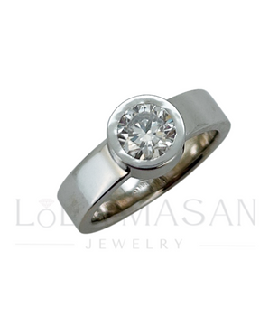 Gold ring with moissanite 0.8ct