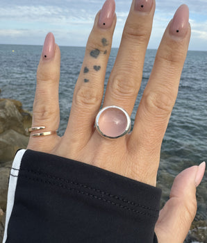 Silver ring with rose quartz